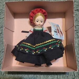 Vtg‎ Madame Alexander International Alexander-kins "Finland" 8" Doll #561 w/Box